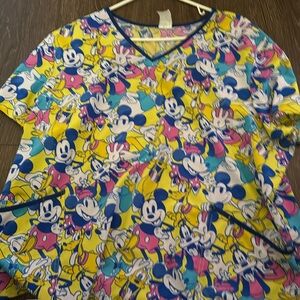 Mickey mouse& friends scrub top women’s 3XL